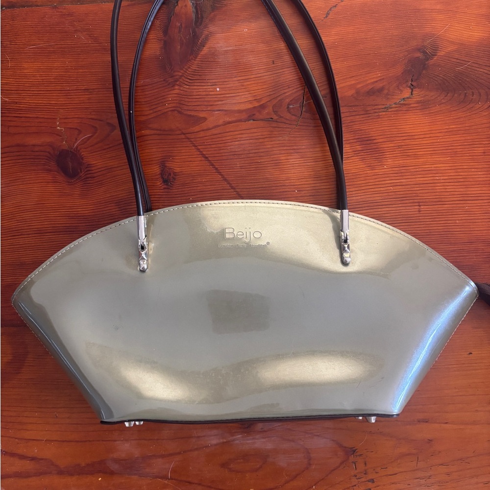 Beijo Glossy Olive Shoulder Bag